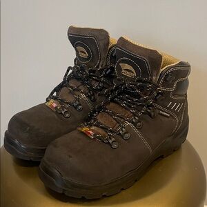 Avenger women’s Dark Brown Safety - work Boots